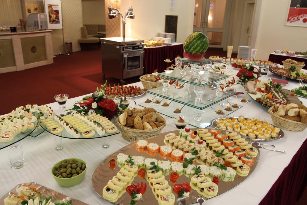 Hotel Odra Остравице Екстериор снимка